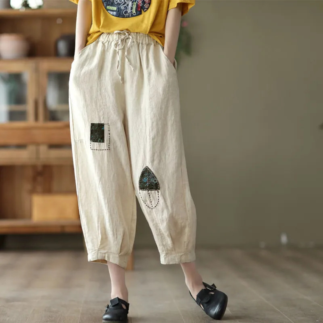 スタイリッシュなワイドレッグ・レトロ・パンツ