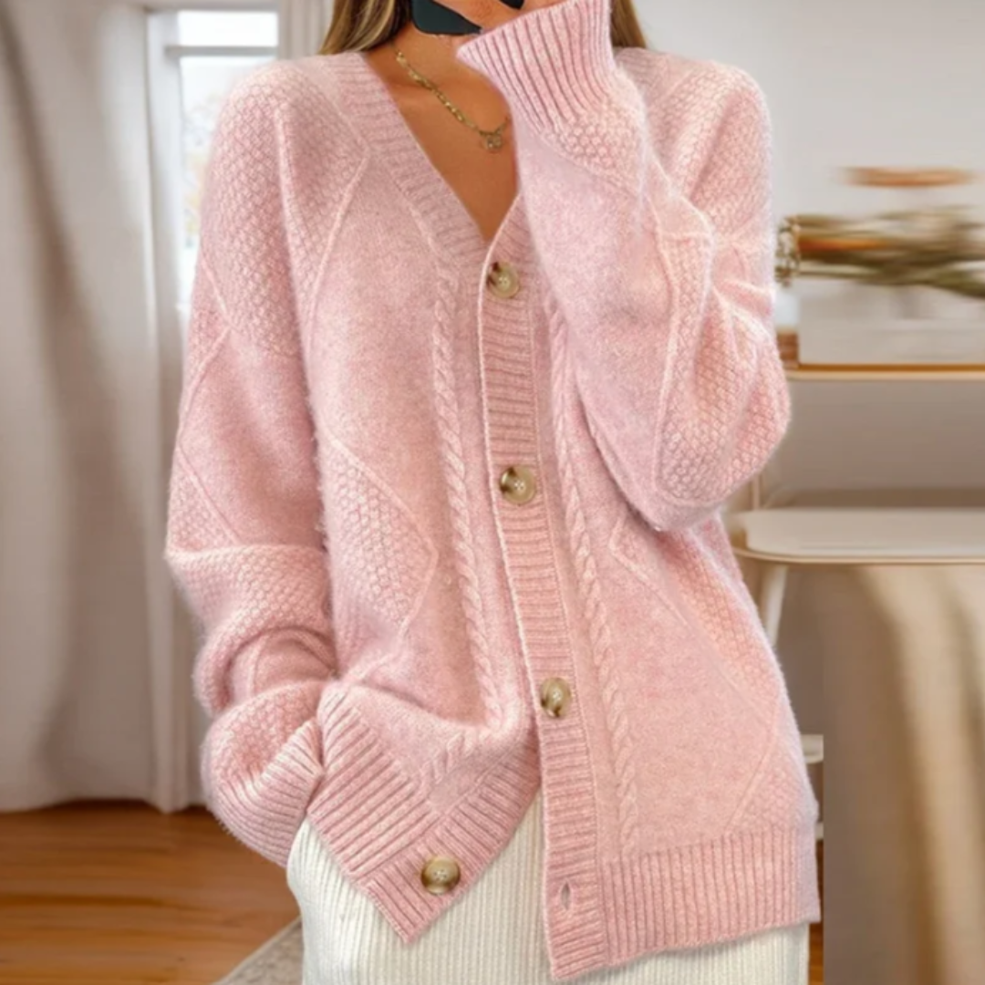 ケーブル編みカーディガン