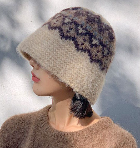 エレガントで快適な幾何学模様のウールニット帽