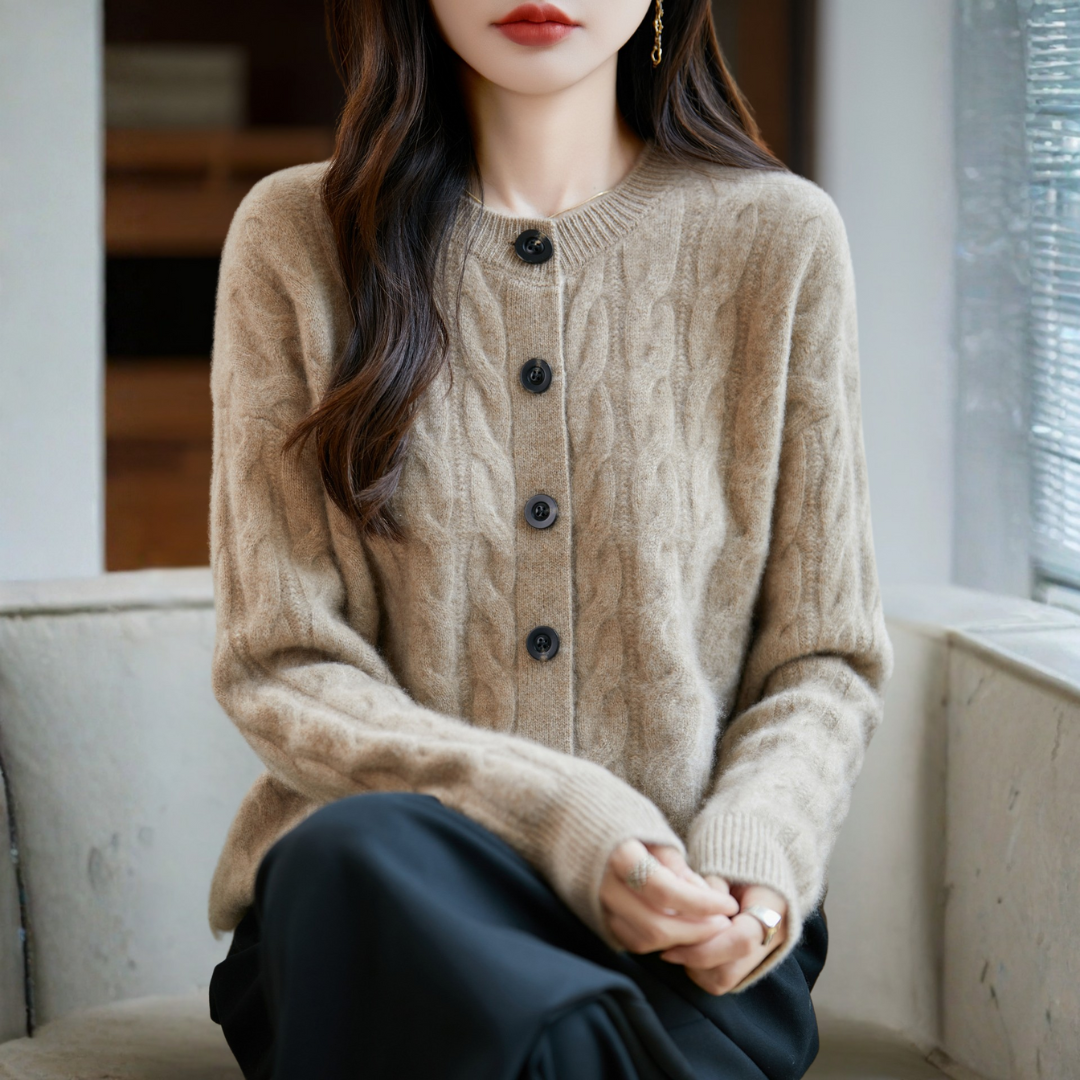厚手のウール・ニット・カーディガン