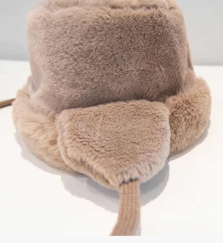 暖かくて快適な女性用プラッシュキャップ