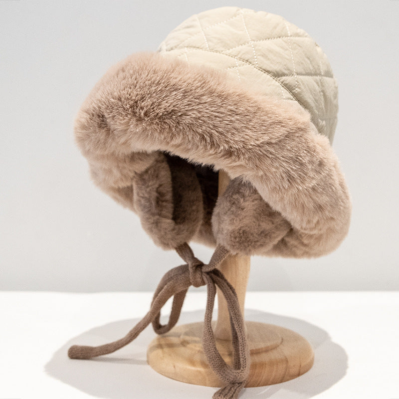 暖かくて快適な女性用プラッシュキャップ