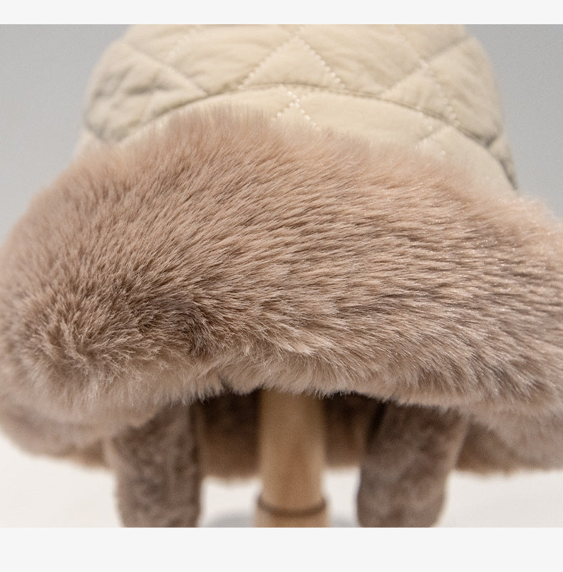 暖かくて快適な女性用プラッシュキャップ