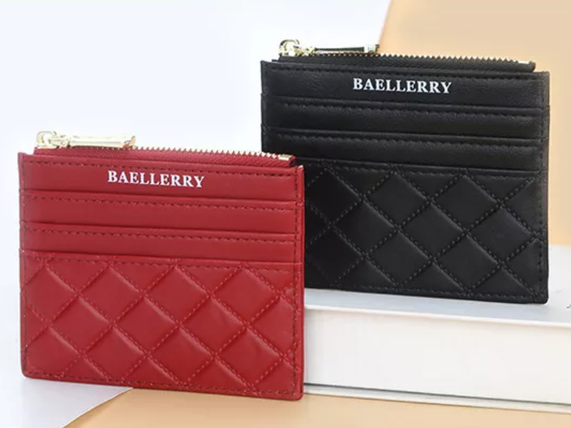 キルティングカードホルダー | コンパクト＆トレンディ