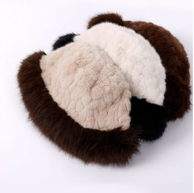 暖かくて快適な女性用フリースキャップ